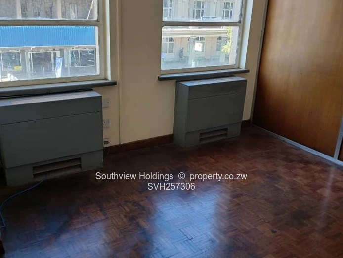3 neat interconnecting offices plus strong room to let. 
