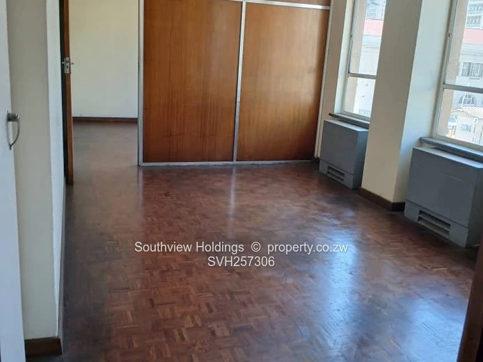 3 neat interconnecting offices plus strong room to let. 